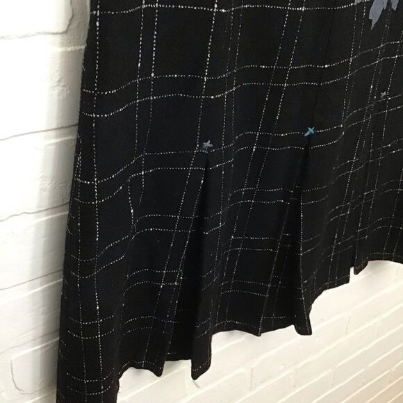 TRISTAN wool blend plaid collegiate pleated skirt black blue floral in small - Picture 6 of 15